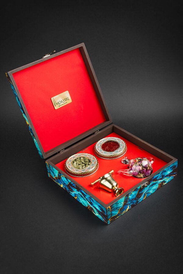 Saffron, Rose and Cardamom Gift Box