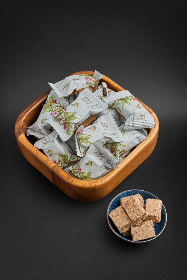 Maghzaneh with Almond