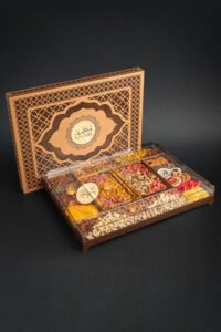 Moayeri Mix Nuts Traditional