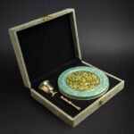 علبة هدايا الهيل والمطحنة