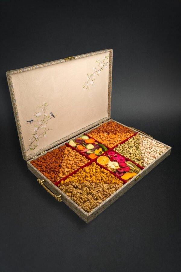 Fakhra Gift Box